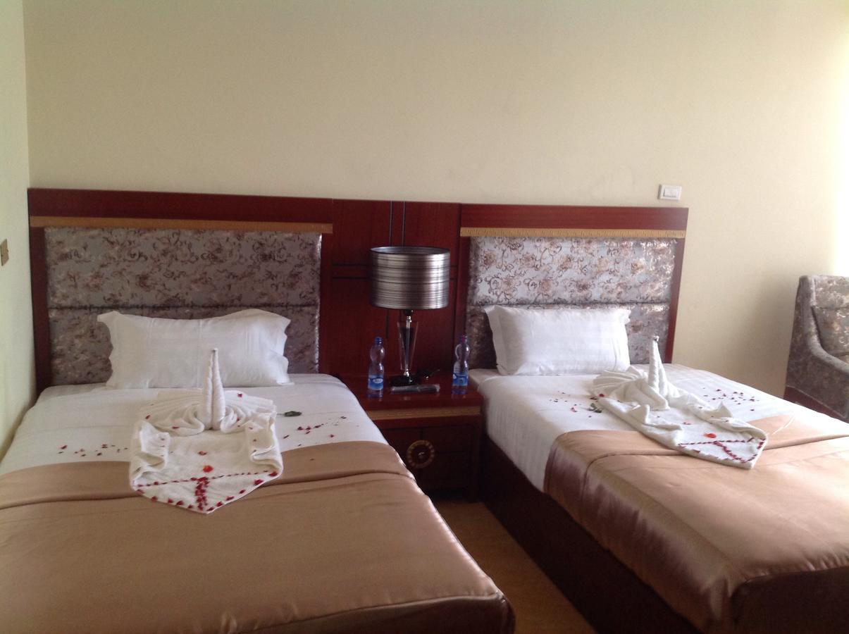 Palm Palace Hotel Μπαχρ-Νταρ Εξωτερικό φωτογραφία