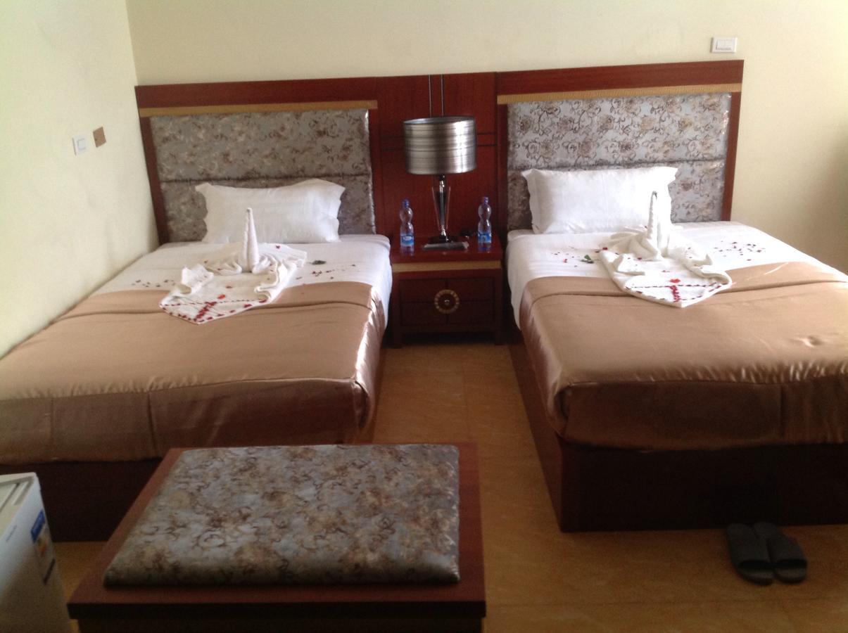 Palm Palace Hotel Μπαχρ-Νταρ Εξωτερικό φωτογραφία